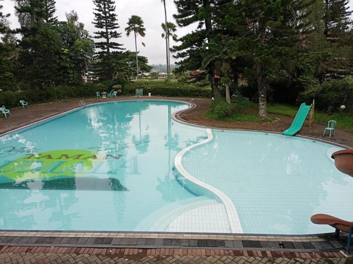 Beranda Istirahat Villa 4Br At Galaxy Resort Puncak Cikundul エクステリア 写真