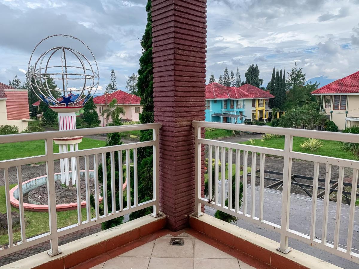 Beranda Istirahat Villa 4Br At Galaxy Resort Puncak Cikundul エクステリア 写真